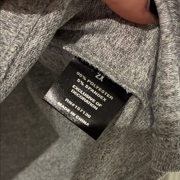 Chic Gray Women's Short Sleeve Tunic Top - Picture 6 of 7